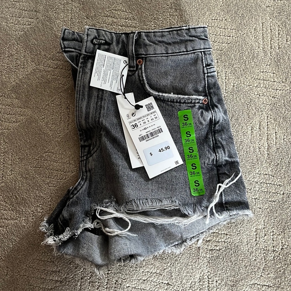 NWT zara Jean shorts